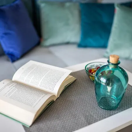 Blue Gardenia Apartment